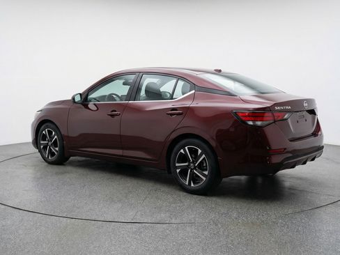 Used 2025 Nissan Sentra SV image 6