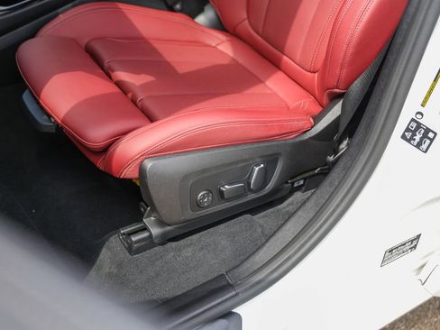 Used 2024 BMW X3 M40i image 8