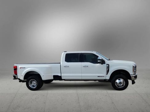 Used 2024 Ford F350 Lariat w/ Lariat Ultimate Package image 9