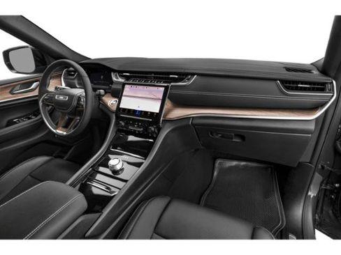 Certified 2023 Jeep Grand Cherokee L Overland w/ Rear Seat Video Group I AWD/4WD image 15