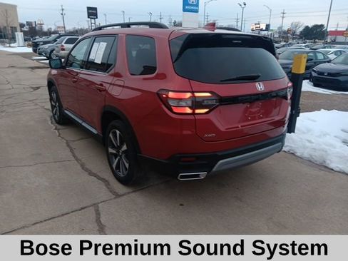 Used 2025 Honda Pilot Elite image 7