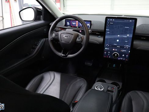Certified 2022 Ford Mustang Mach-E Premium image 29