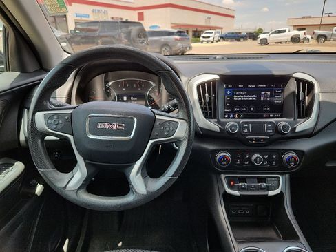 Used 2022 GMC Terrain SLE w/ Driver Convenience Package FWD image 13