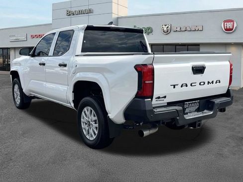 Used 2024 Toyota Tacoma SR w/ SR Upgrade Package AWD/4WD image 5