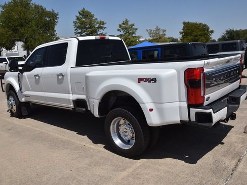 Used 2023 Ford F450 Platinum w/ FX4 Off-Road Package AWD/4WD image 7