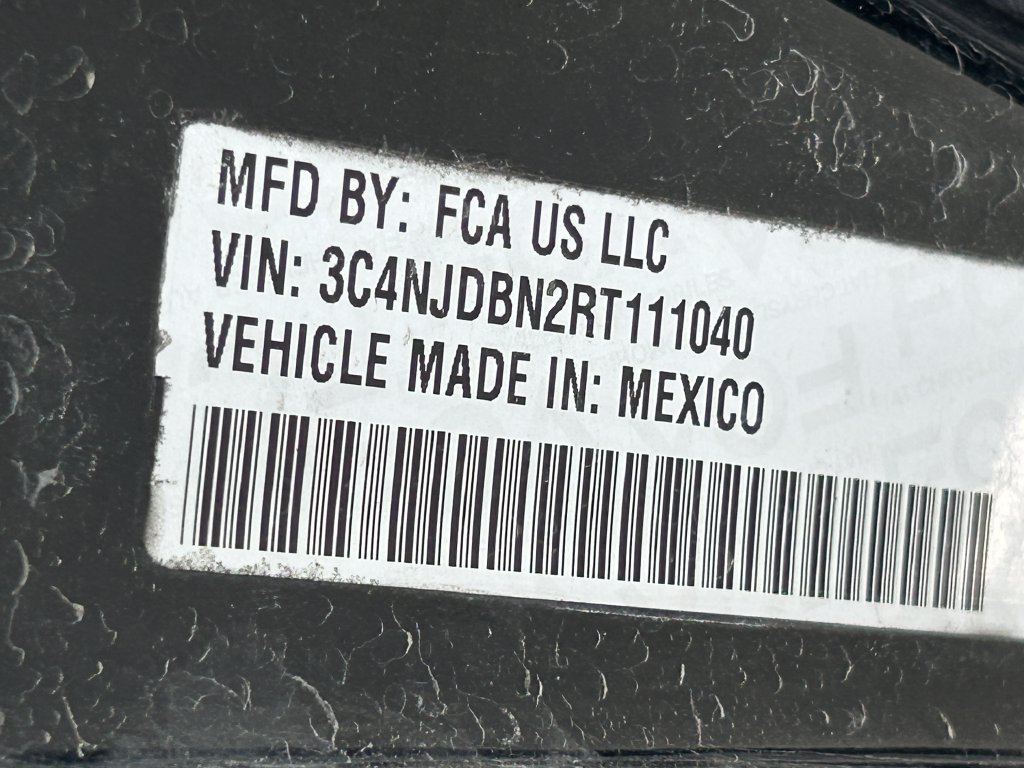 Used 2024 Jeep Compass Latitude AWD/4WD image 34