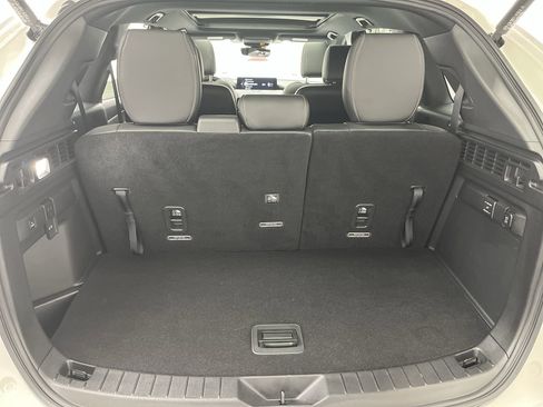 Certified 2025 MAZDA CX-90 Plug-In Hybrid w/ Premium Plus image 32