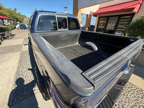 Used 2013 Ford F150 XLT w/ Luxury Equipment Group image 14