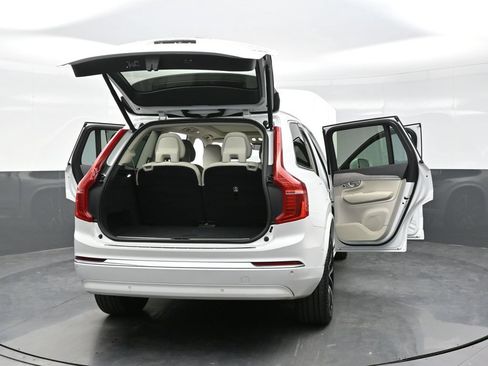 Used 2024 Volvo XC90 B6 Plus w/ Protection Package Premier AWD/4WD image 43