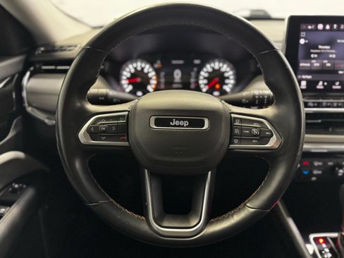 Used 2022 Jeep Compass Limited AWD/4WD image 19