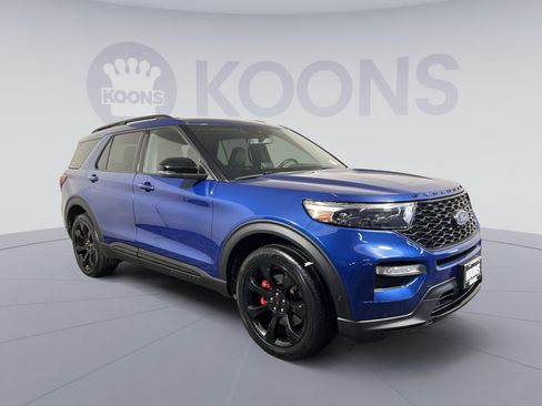 Used 2022 Ford Explorer ST w/ Equipment Group 401A AWD/4WD image 2