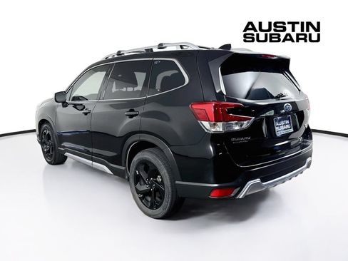 Used 2023 Subaru Forester Touring AWD/4WD image 5
