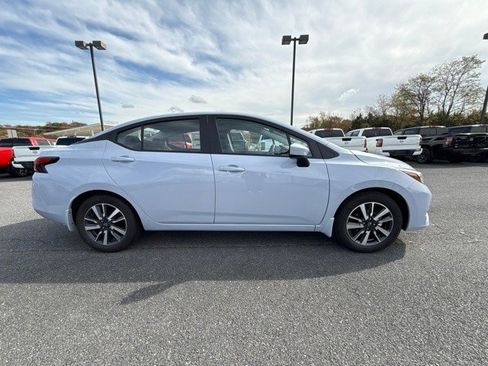 New 2025 Nissan Versa SV w/ Trunk Package image 4