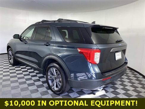 Used 2022 Ford Explorer XLT w/ Equipment Group 202A image 12