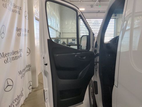 New 2025 Mercedes-Benz Sprinter 2500 image 7