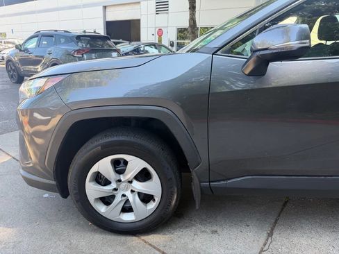 Used 2025 Toyota RAV4 LE AWD/4WD image 8