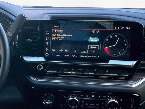 Used 2024 GMC Sierra 1500 Elevation image 11