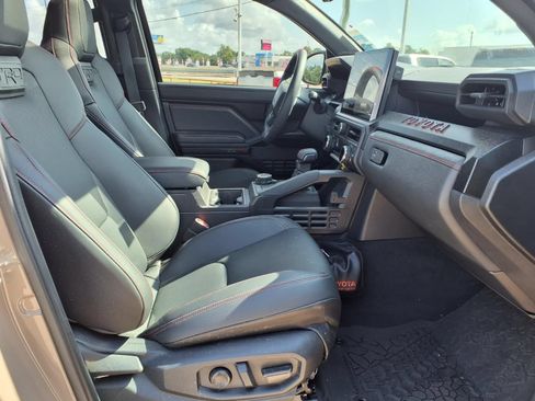 Certified 2025 Toyota Tacoma TRD Pro AWD/4WD image 20