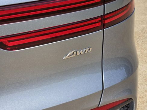 New 2026 Genesis GV70 2.5T Advanced AWD/4WD image 6