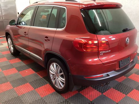 Used 2016 Volkswagen Tiguan SE AWD/4WD image 4