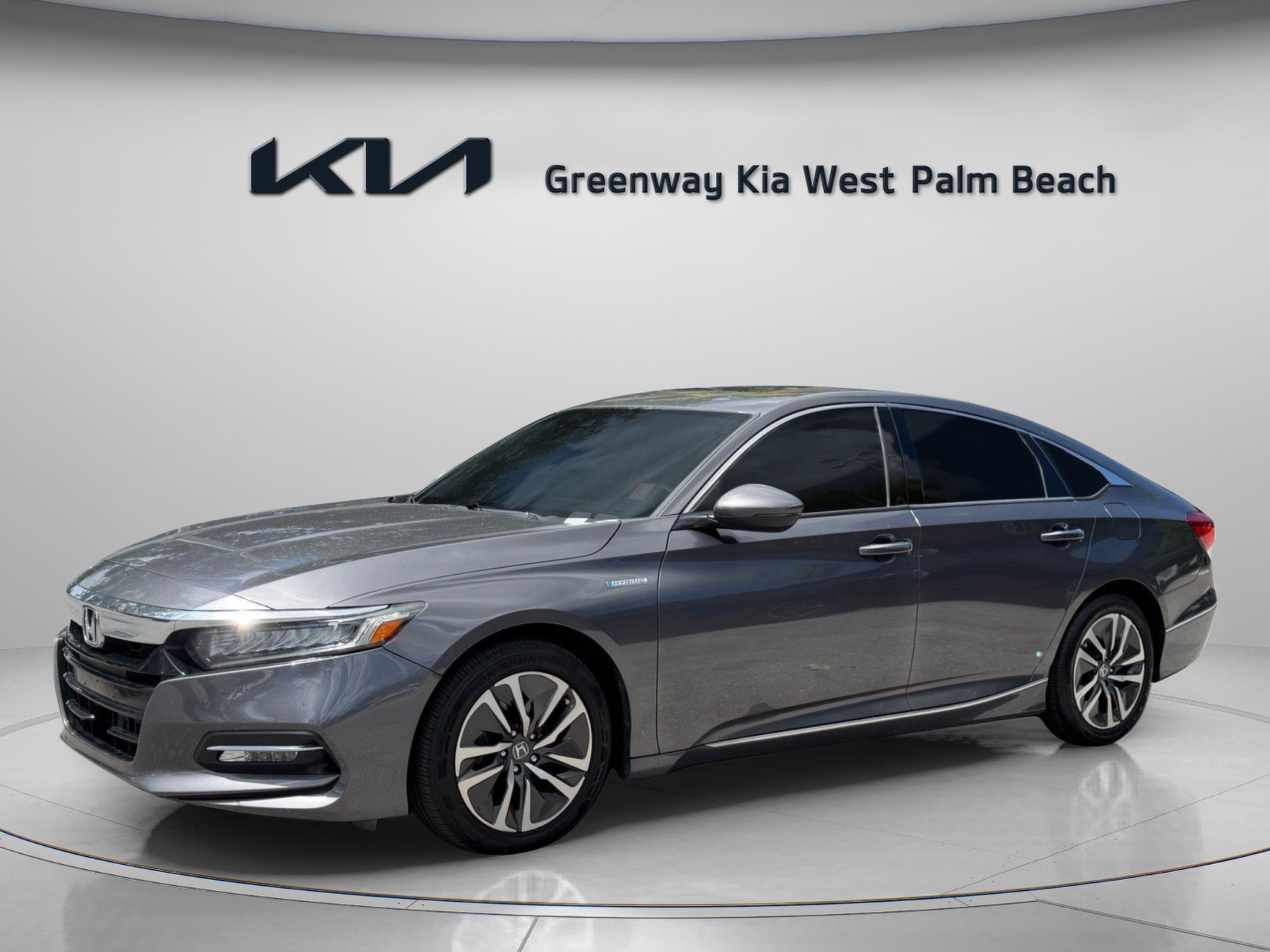 Used 2019 Honda Accord Touring image 3