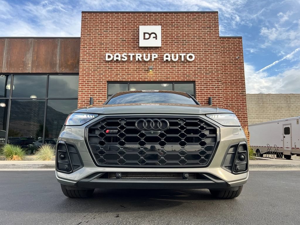Used 2023 Audi SQ5 Prestige w/ Prestige Package AWD/4WD image 2