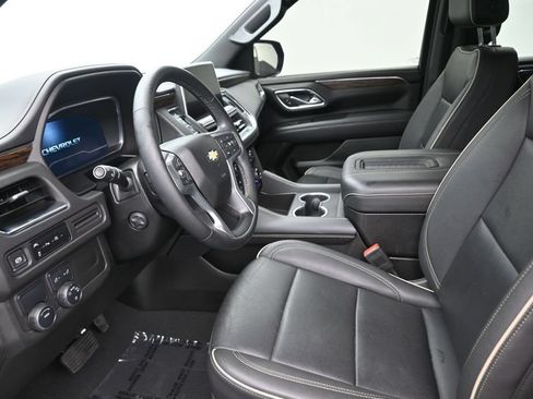 Used 2023 Chevrolet Tahoe Premier RWD image 12
