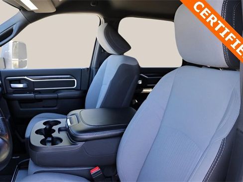 Used 2024 RAM 3500 Big Horn image 13