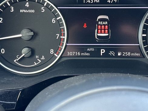 Used 2024 Nissan Pathfinder SV image 28