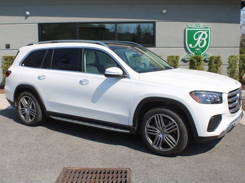 Certified 2025 Mercedes-Benz GLS 450 GLS 450 image 2