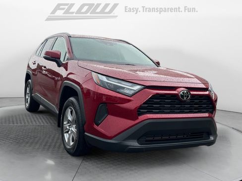 Used 2025 Toyota RAV4 XLE w/ Convenience Package FWD image 1
