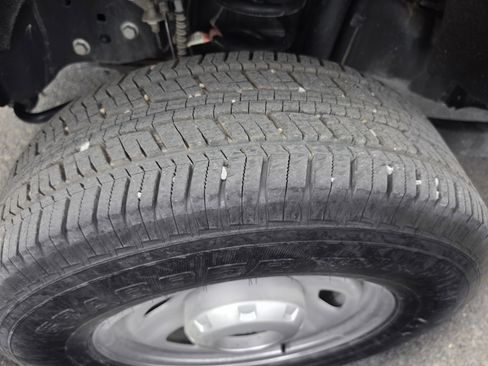 Used 2024 Ford F350 XL AWD/4WD image 11