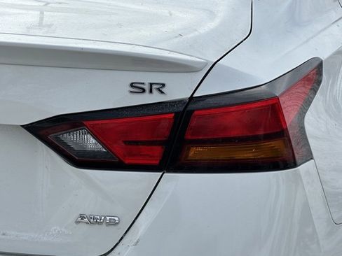 Certified 2022 Nissan Altima 2.5 SR image 12