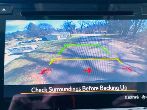 Used 2018 Subaru Forester 2.5i Premium w/ All-Weather Package image 16