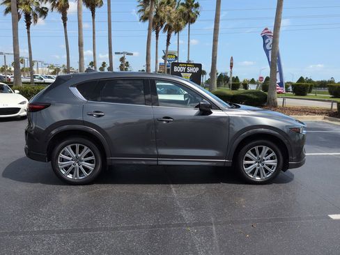 Used 2023 MAZDA CX-5 Signature AWD/4WD image 3
