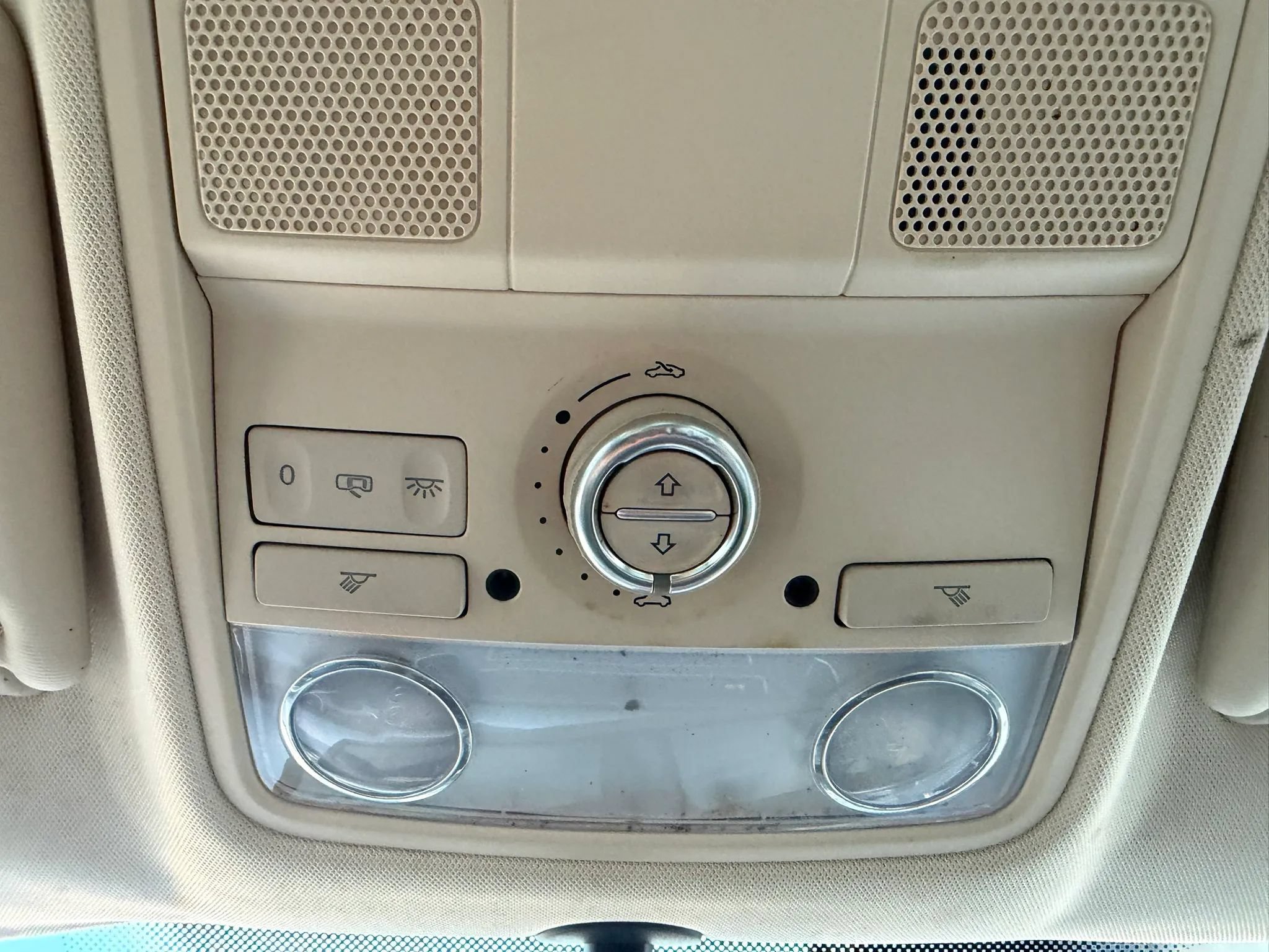 Used 2016 Volkswagen Tiguan SE FWD image 24