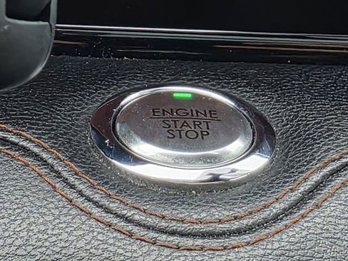 Used 2019 Lincoln Navigator Reserve AWD/4WD image 19