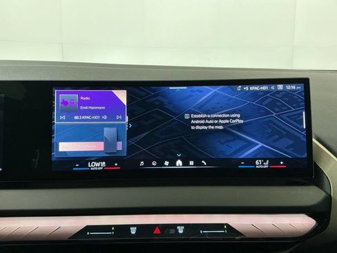 Certified 2025 BMW X3 xDrive30i w/ Premium Package AWD/4WD image 11