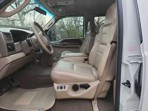 Used 2004 Ford F250 SUPER DUTY image 16