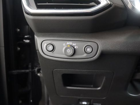 Used 2022 Chevrolet TrailBlazer LT w/ Sun and Liftgate Package image 40