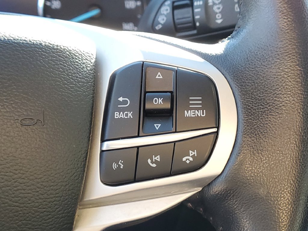 Used 2023 Ford Explorer XLT w/ Equipment Group 202A AWD/4WD image 26