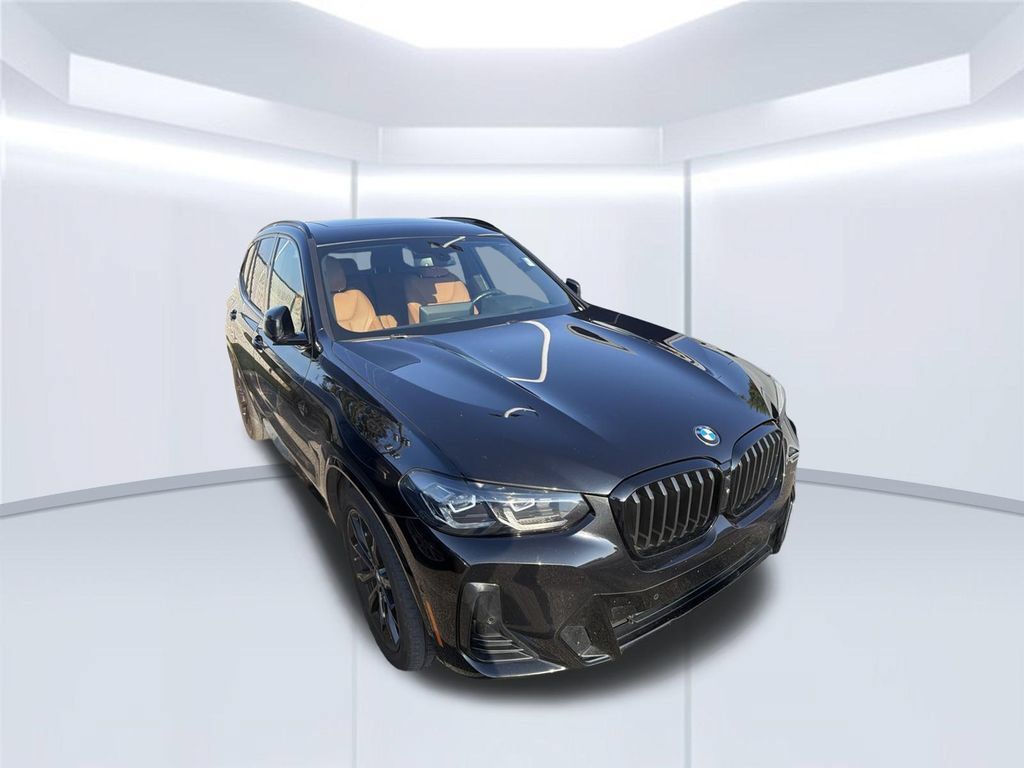 Used 2023 BMW X3 sDrive30i w/ M Sport Package RWD image 2
