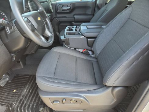 Used 2026 Chevrolet Silverado 1500 Custom w/ Turbomax Blackout Package RWD image 12