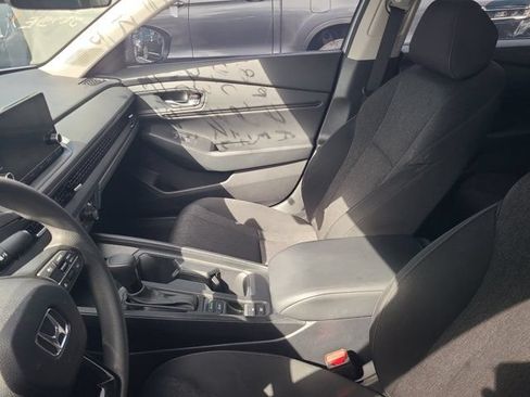 Used 2025 Honda Accord SE image 4