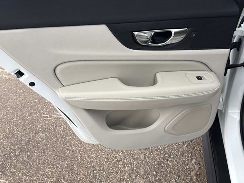 Certified 2024 Volvo V60 B5 Cross Country Plus image 11