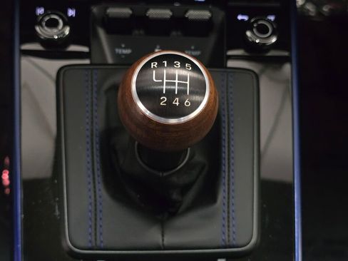 Certified 2025 Porsche 911 Carrera T RWD image 17