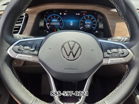 Certified 2025 Volkswagen Atlas SE AWD/4WD image 25