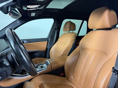 Used 2021 BMW X5 M50i w/ Premium Package image 6