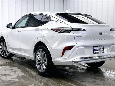 New 2026 Buick Envista Avenir image 5