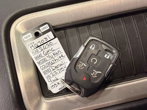 Used 2020 GMC Yukon Denali w/ Denali Premium Package AWD/4WD image 50
